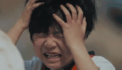 河源一女子家中睡觉耳朵钻进15厘米蟑螂：取出时还是活的！